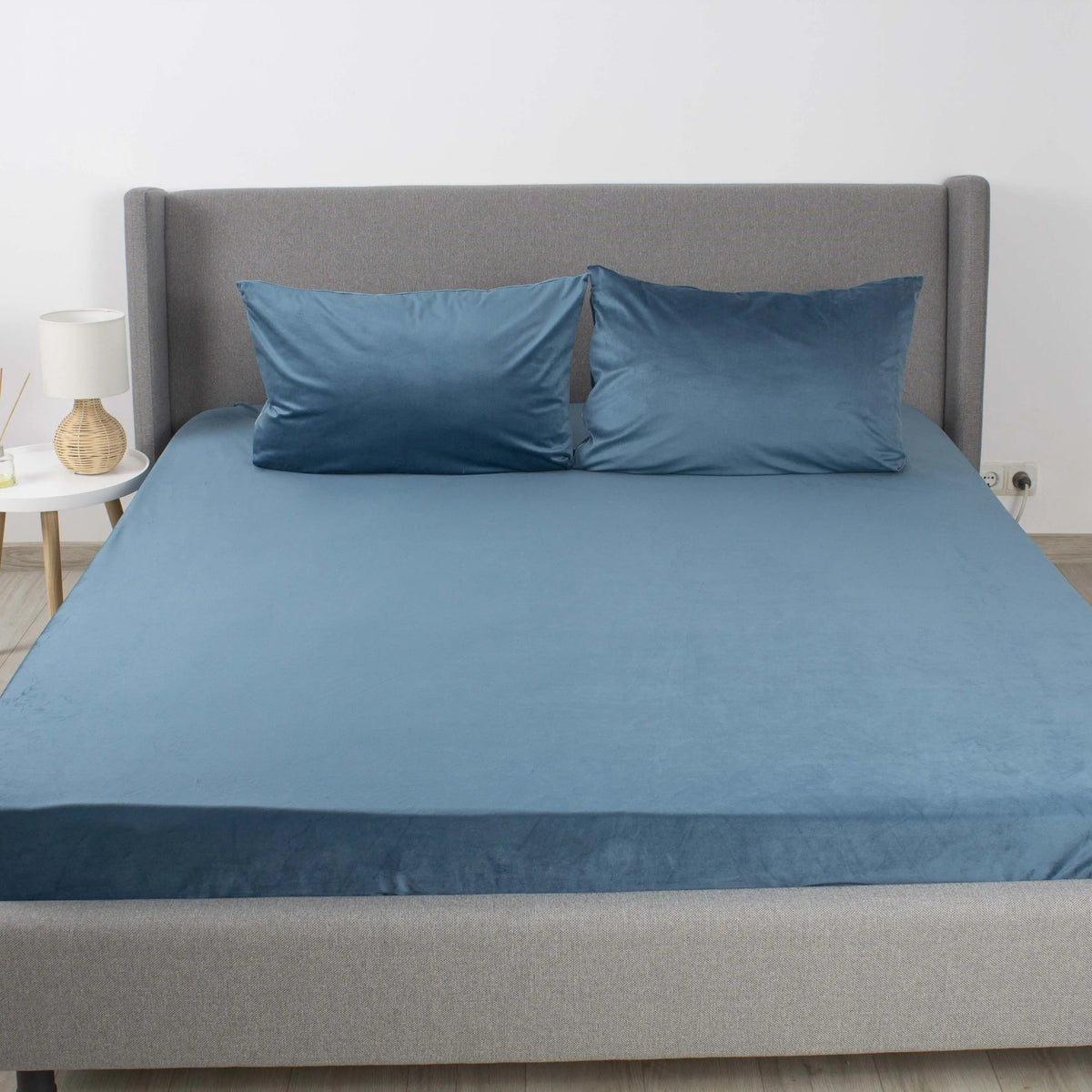 Простирадло ТЕП "VELOUR" з резинкою синє, 180х200