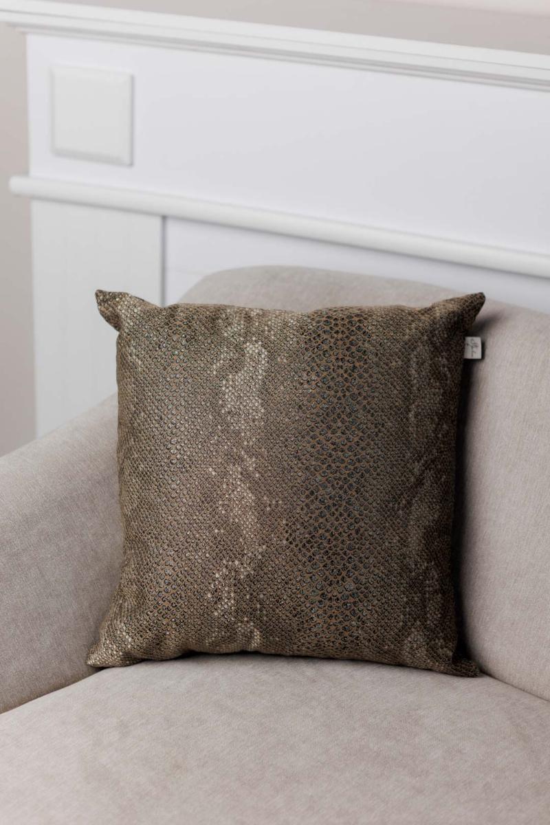 Декоративна подушка PYTHON коричнева ПРОВАНС, 45х45см 043158