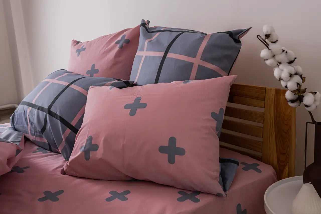 Комплект постільної білизни Happy Sleep PINCKY LINE євро