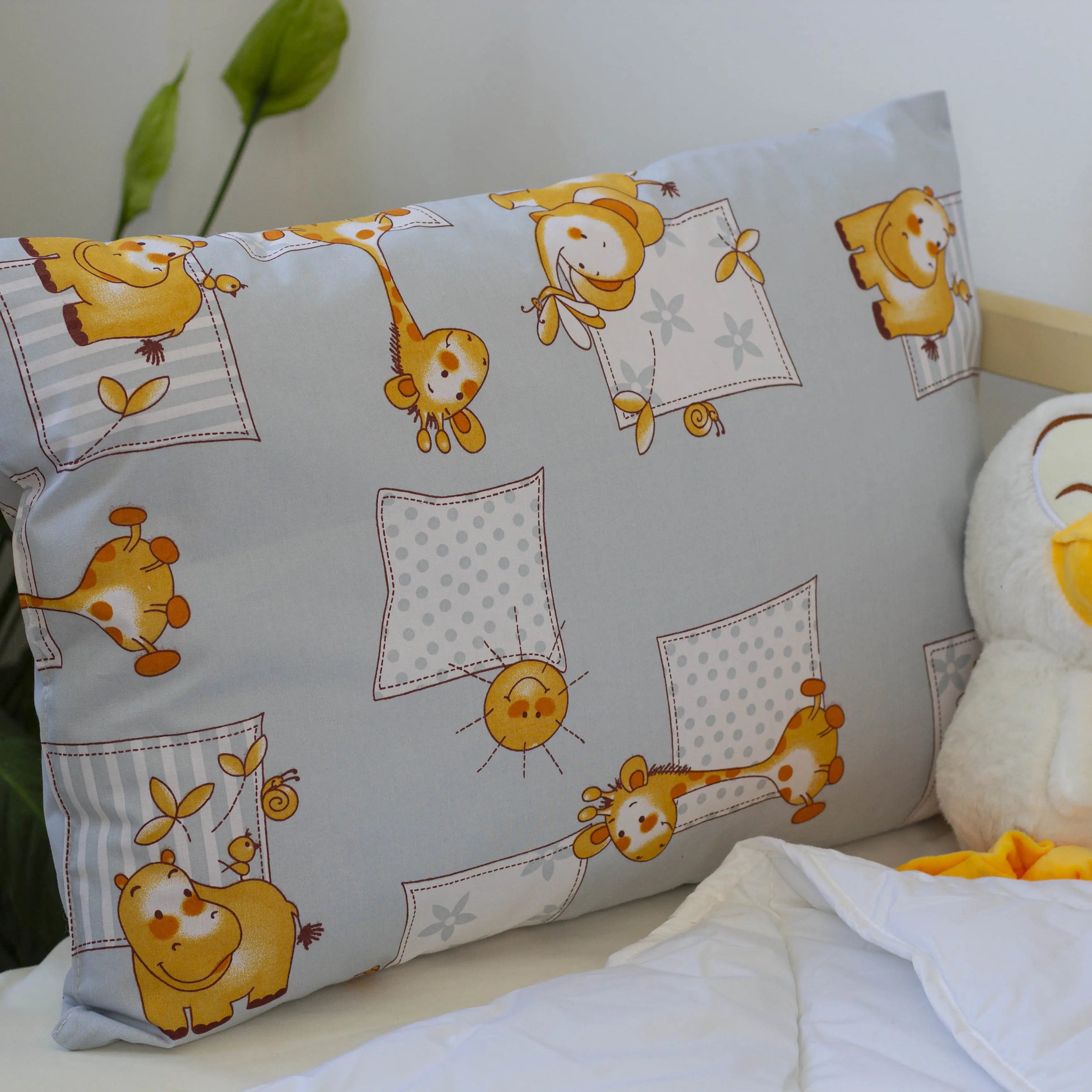 Подушка "ТЕП" LITTLE FRIENDS Sweet Comfort, 40x60