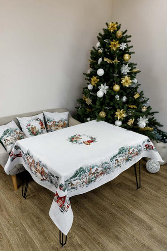 Скатертина гобеленова з велюром  Зимове місто ПРОВАНС, 135х240см 031295