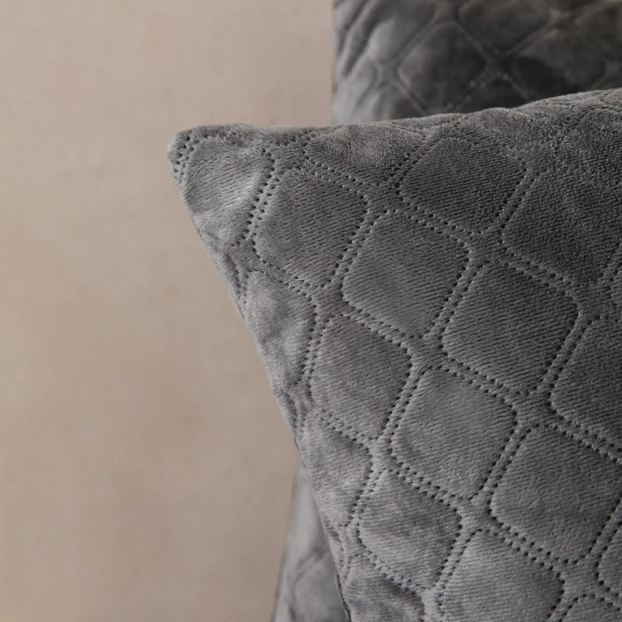 Подушка декоративна "VELOUR" 50*70 см сірий