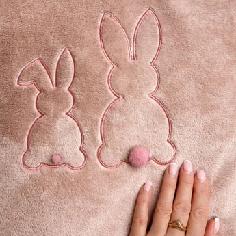 Плед покривало велсофт 170х210 см суперм'який із вишивкою пудра