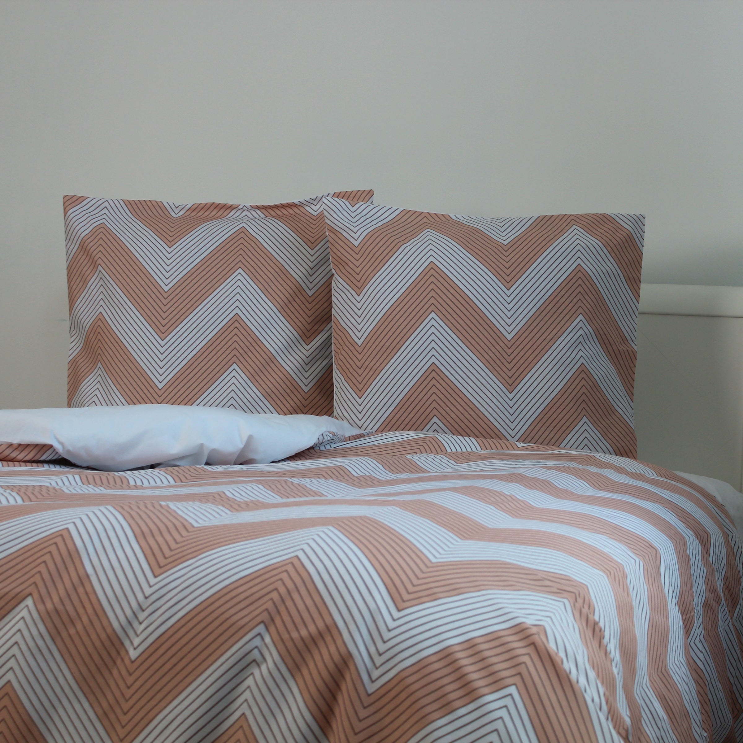 Комплект постільної білизни Happy Sleep Modern Peaks євро