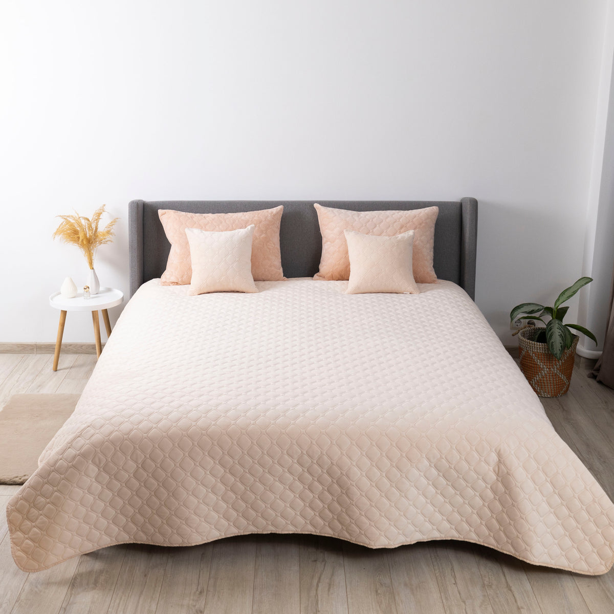 Подушка декоративна VELOUR 40х40 Персикова