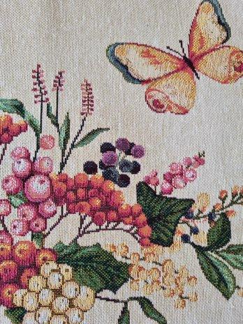 Наволочка декоротивна Квіти з метеликом ПРОВАНС, 45х45см 026057