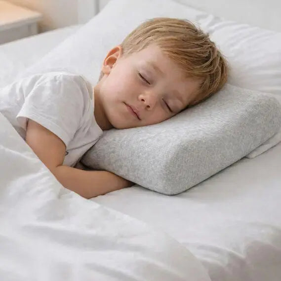 Подушка ортопедична дитяча Baby Хвиля PAPAELLA 50х30х7/5 см з ефектом пам'яті, з наволочкою трикотаж бавовна