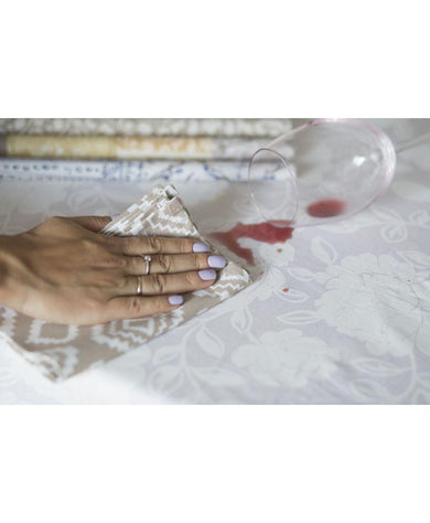 Скатертина водовідштовхувальна Симфоні оливка ПРОВАНС, 120х136см 022331