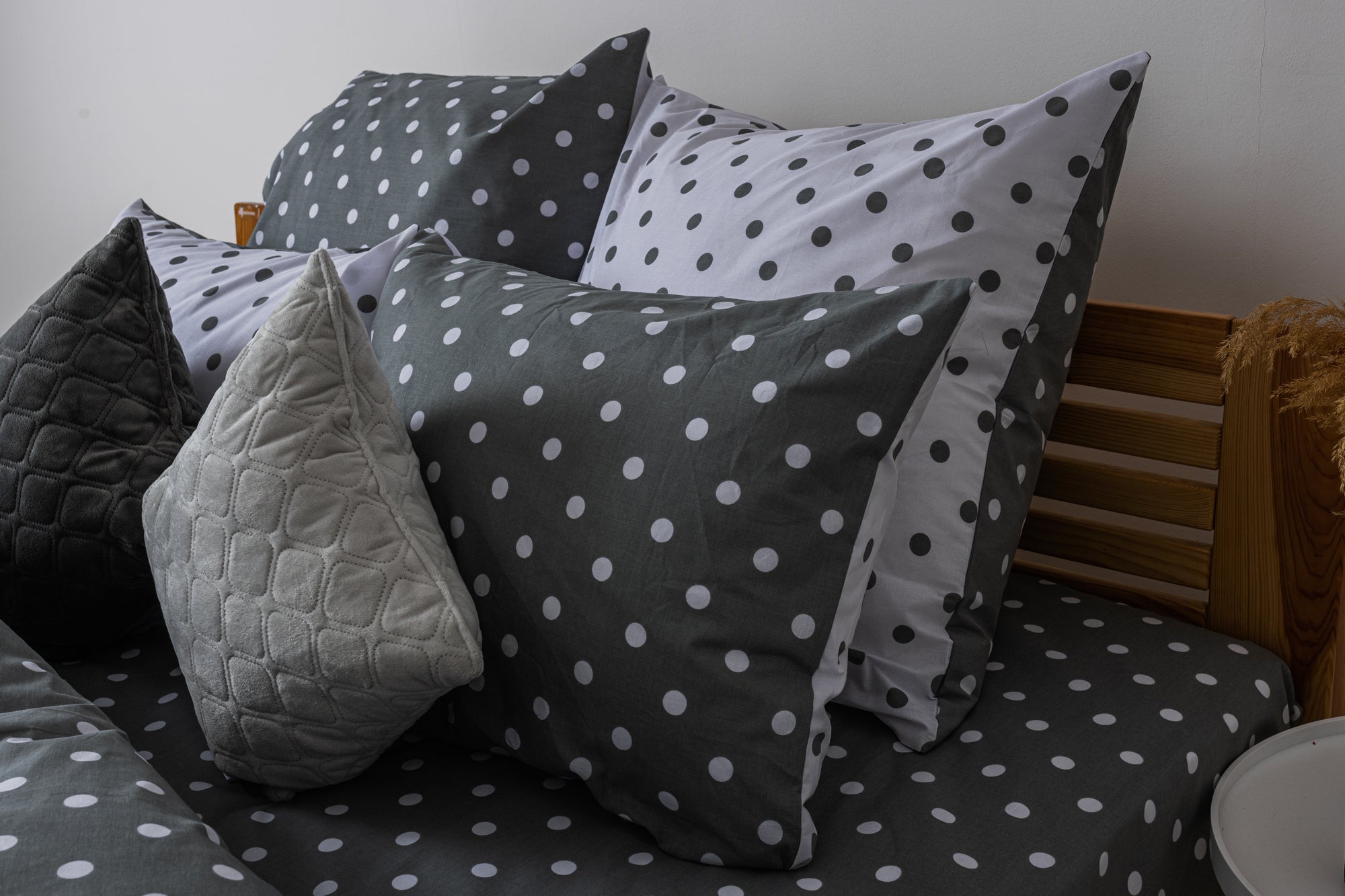 Комплект постільної білизни ТЕП "Happy Sleep" Grey Dots, 50x70 двоспальний 
