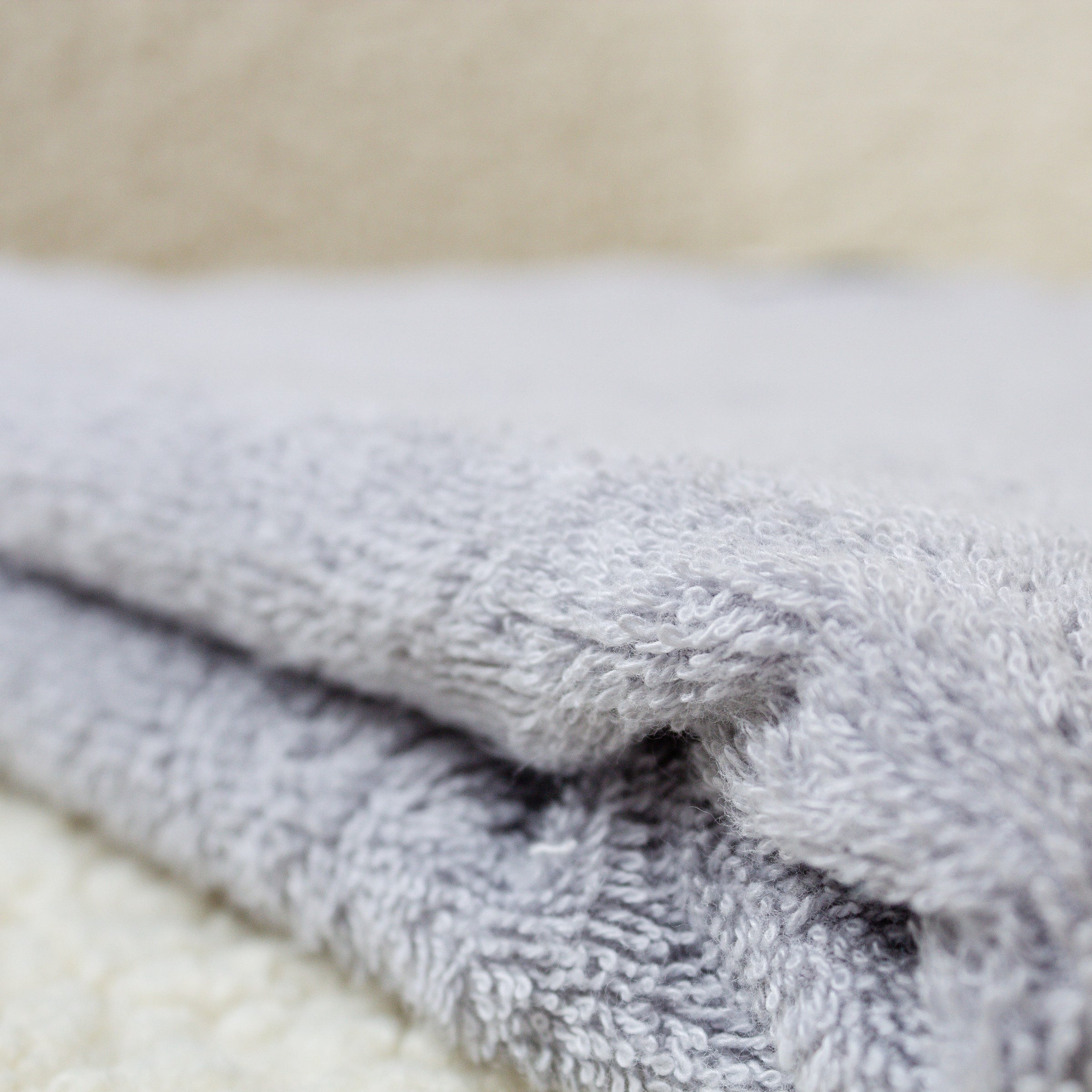 Рушник "Aurora" 50*90 см (450 г/м2) light grey 