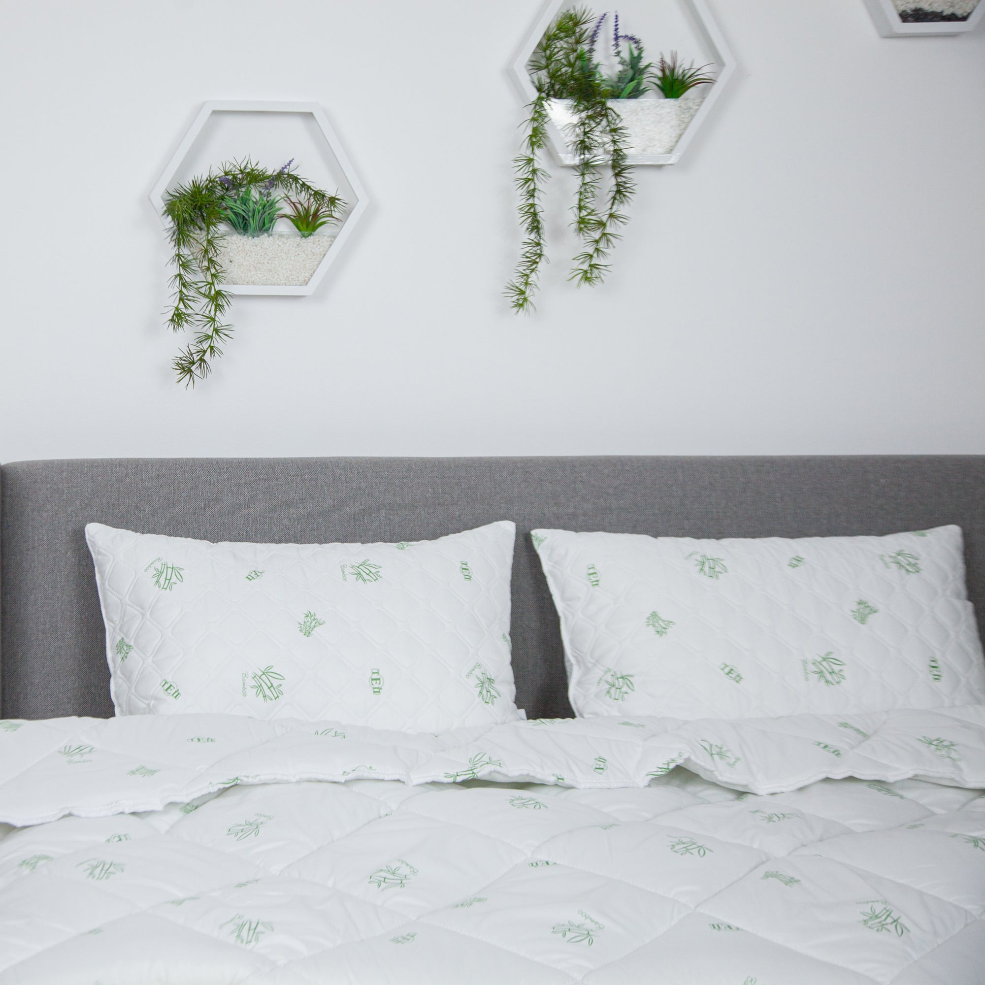 Комплект "DREAM COLLECTION" BAMBOO (ковдра 150*210 см 1шт, подушка 50*70 см 1шт) 