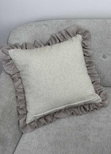 Подушка декоративна з оборкою Серце ПРОВАНС, 45х45см 033317