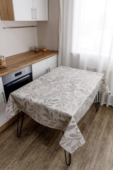 Скатертина водовідштовхувальна Сіре листя ПРОВАНС, 136х220см 033597