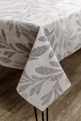 Скатертина водовідштовхувальна Сіре листя ПРОВАНС, 120х136см 033541
