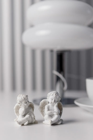 Статуетка декоративна Ангел з правою рукою до обличча ПРОВАНС, 6 039352