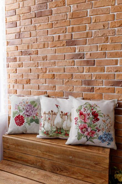 Гобеленова подушка декоративна Квіти в рамці ПРОВАНС, 45х45см 034203