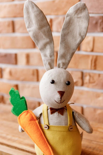 Декоративна іграшка-стопер Заєць Джонсон ПРОВАНС, 50см 033502