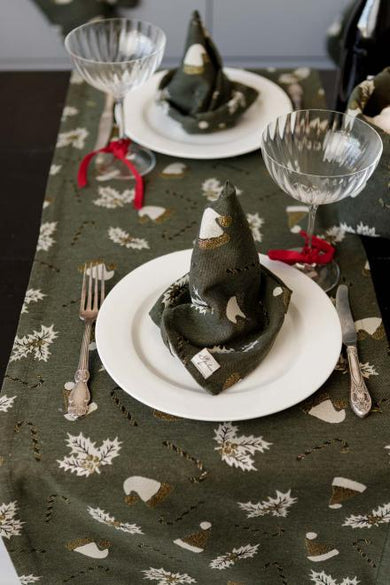 Доріжка новорічна на стіл Шапочки на зеленому ПРОВАНС, 40х140см 036820