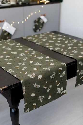Доріжка новорічна на стіл Шапочки на зеленому ПРОВАНС, 40х180см 036826