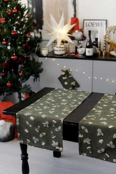 Доріжка новорічна на стіл Шапочки на зеленому ПРОВАНС, 40х140см 036820