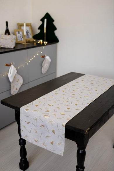 Доріжка новорічна на стіл Шапочки на бежевому ПРОВАНС, 40х180см 036824