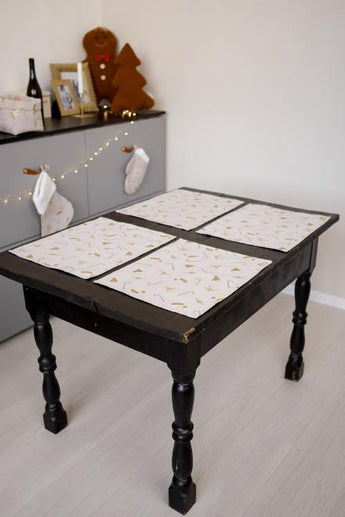 Серветка новорічна Шапочки на бежевому ПРОВАНС, 35х45см 036836