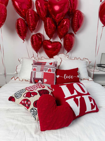 В'язана декоративна подушка Серця LOVE ПРОВАНС, 45х45см 039341