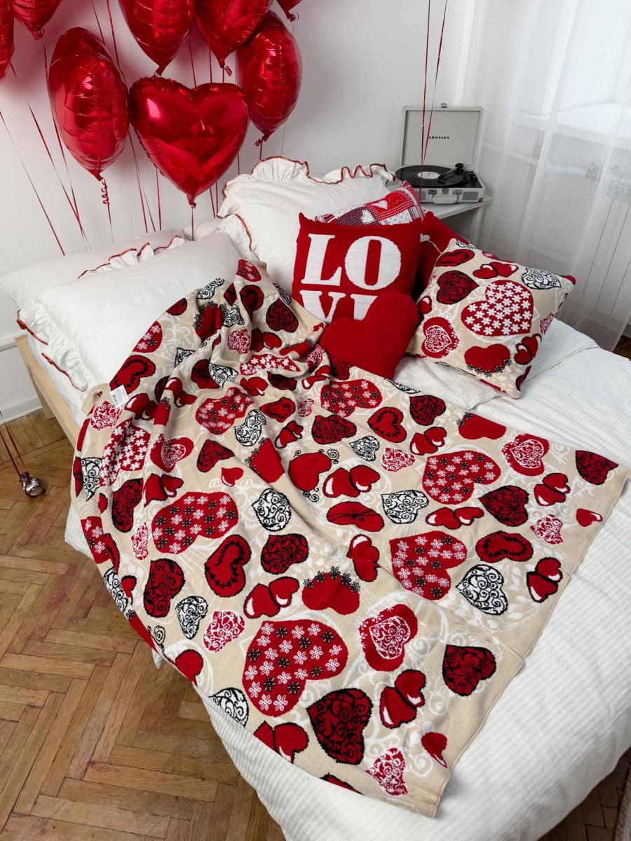 В'язана декоративна подушка Серця Love Прованс, 45х45 см