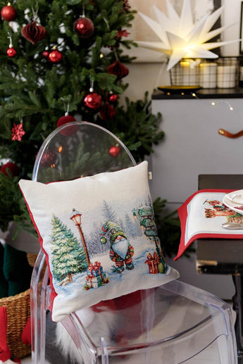 Подушка декоративна новорічна Гном на перехресті ПРОВАНС, 45х45см 037183