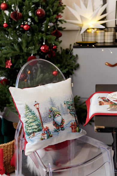 Подушка декоративна новорічна Гном на перехресті ПРОВАНС, 45х45см 037183