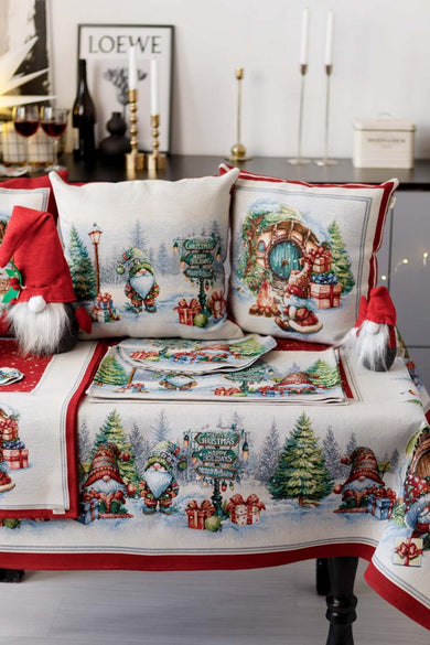 Подушка декоративна новорічна Гном на перехресті ПРОВАНС, 45х45см 037183