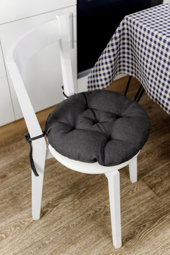 Кругла подушка на стілець LEON чорна ПРОВАНС, D40см 038930