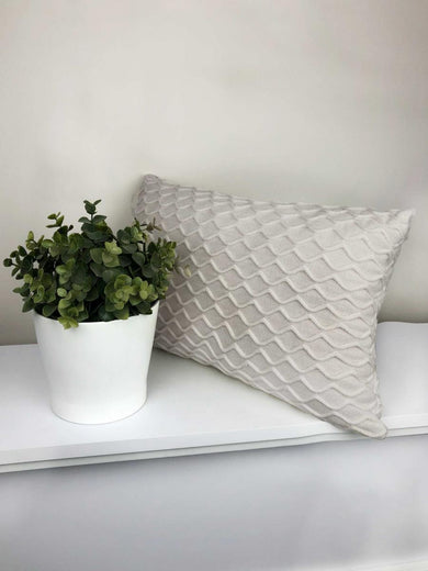 Декоративна подушка Хвиля молочна ПРОВАНС, 30х45см 025063