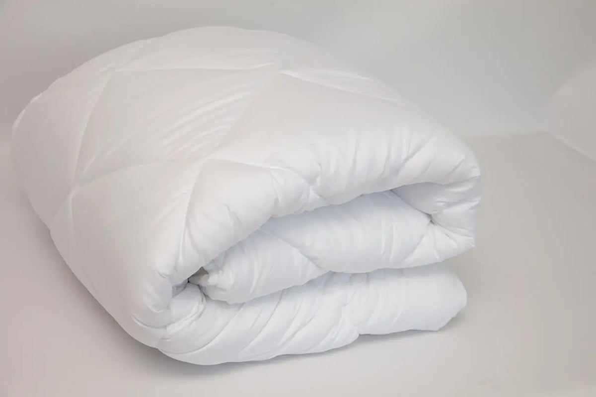 Ковдра "WHITE HOME COMFORT" 172*205 см (350г/м2) туб-пакет